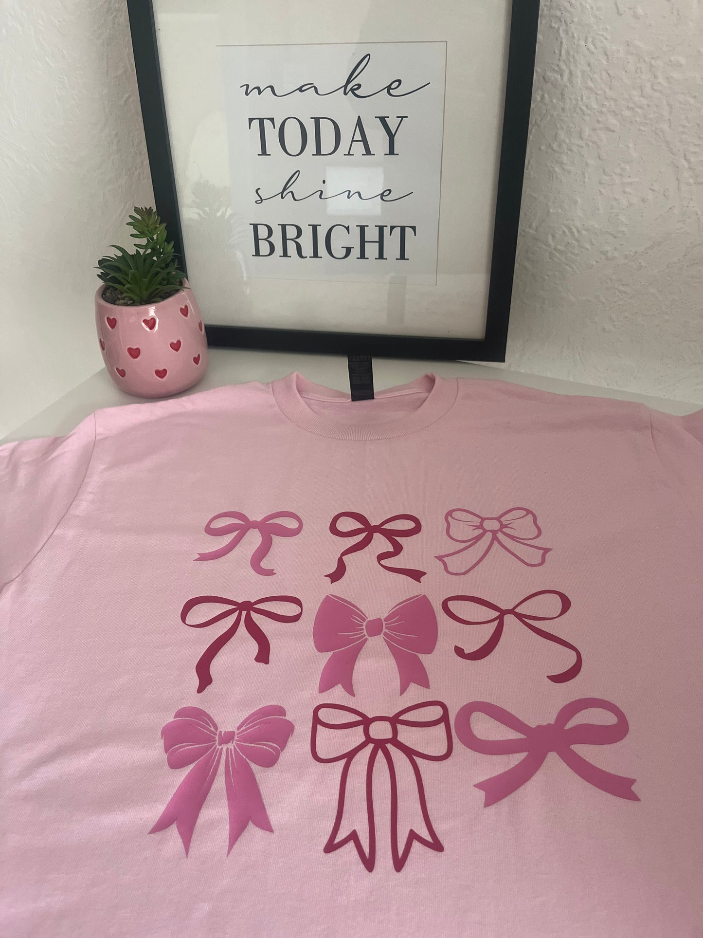 Bow Print T-Shirt / Sweatshirt