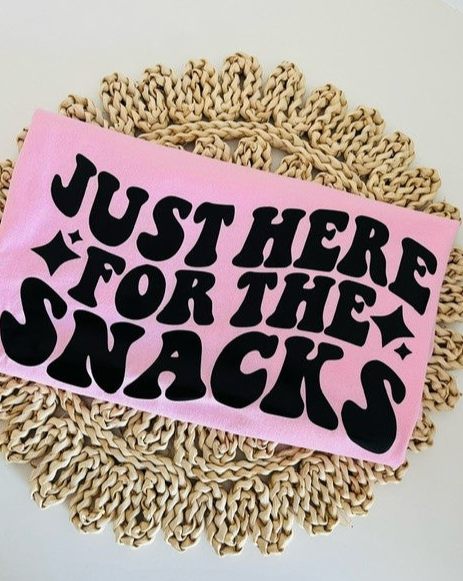 Here For The Snacks T-Shirt/Sweatshirt